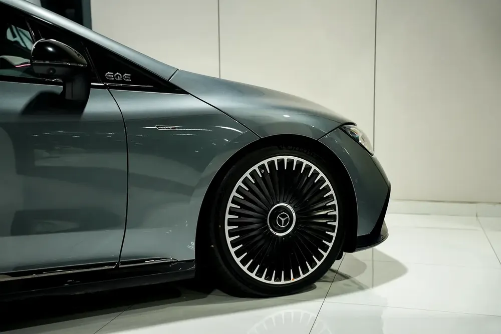 2024 Mercedes-Benz EQE 53 AMG 4MATIC+ | GCC Specs | Performance Electric Luxury - Image 6