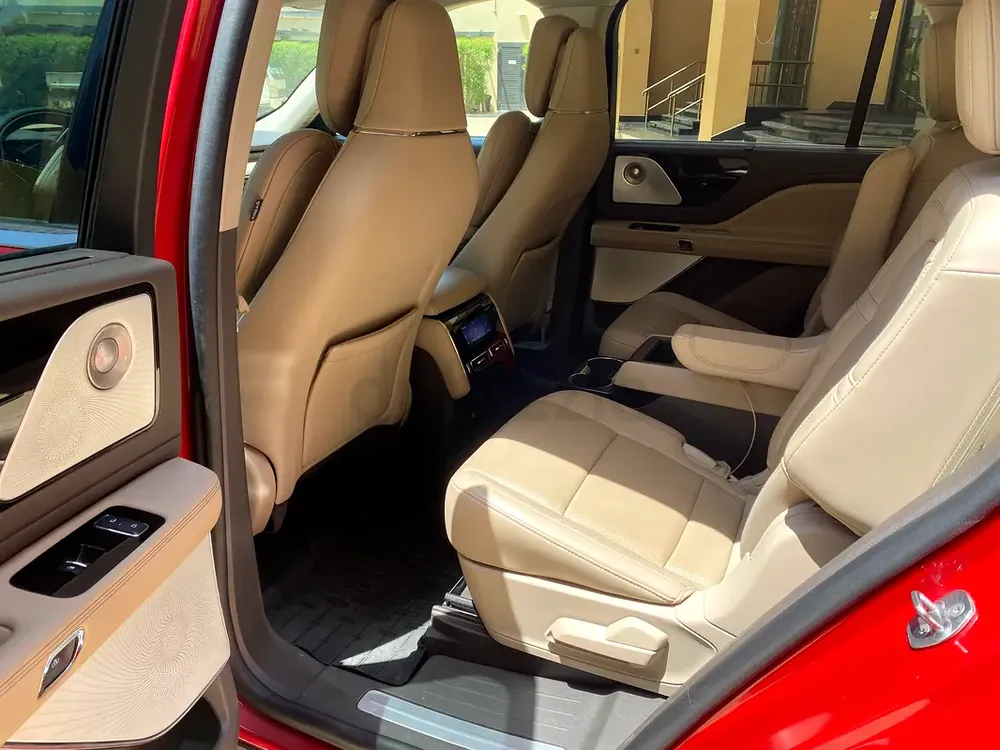 2021 Lincoln Aviator Reserve - American Specs - Pristine Condition - Image 8