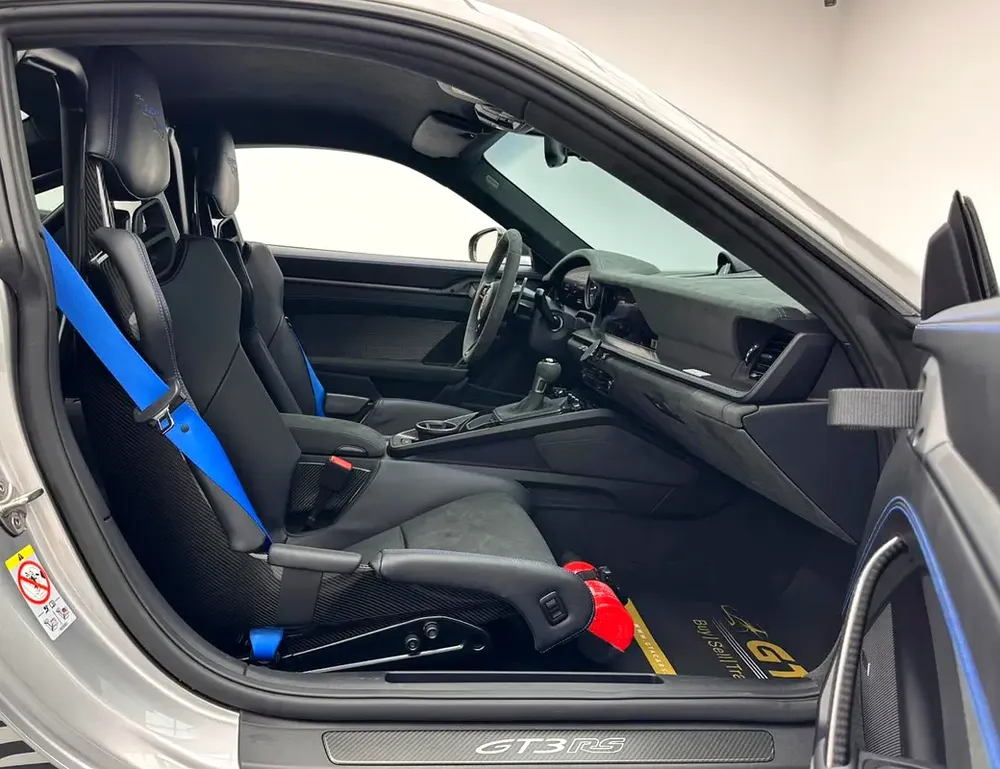 2025 Porsche 911 GT3 RS Weissach Package, March/2027 Porsche Warranty, Excellent Condition, GCC - Image 19