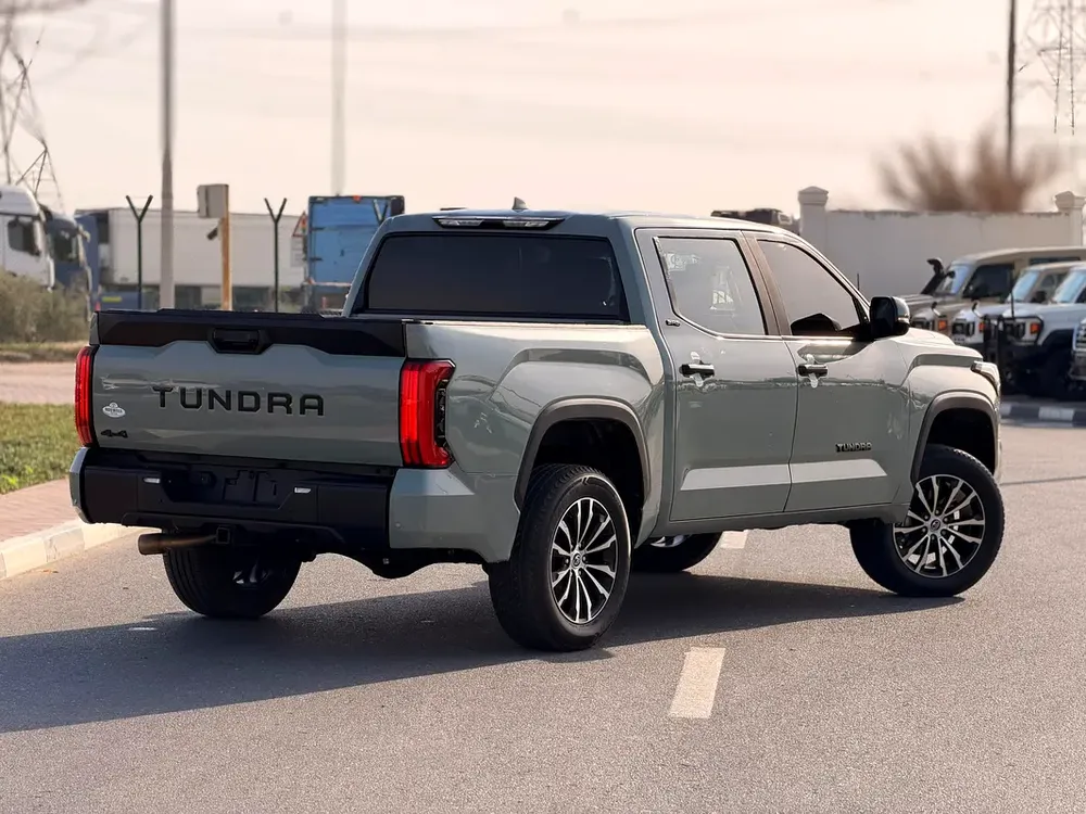 2025 Toyota Tundra SR5  - 4X4- FULL OPTION  - Well Maintained - Image 18