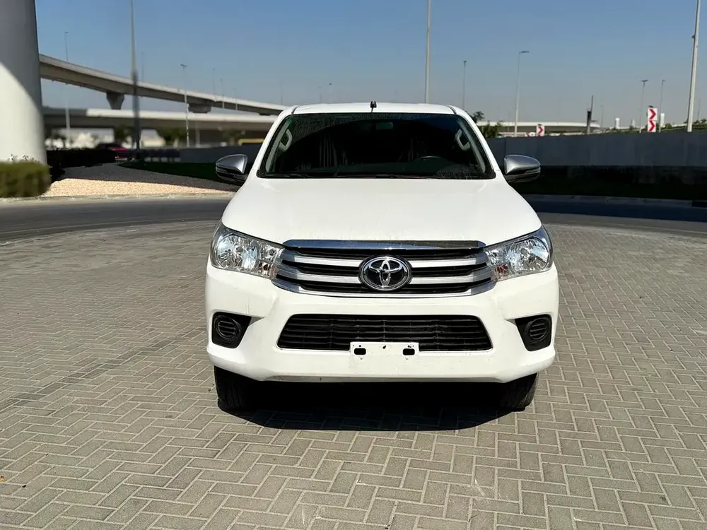 Toyota Hilux // Diesel Engine // 4 WD drive // power window // Gcc space // good conditions - Image 7