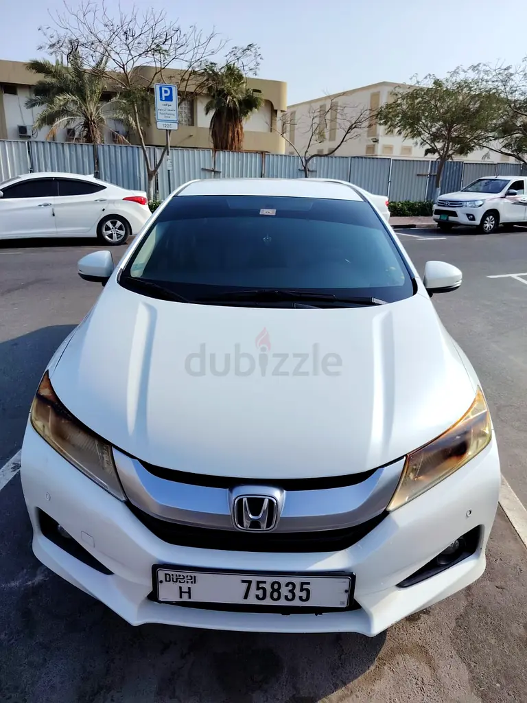 Honda City 2016 | Full Option | GCC | Clean Condition | Ready to Drive - Image 4