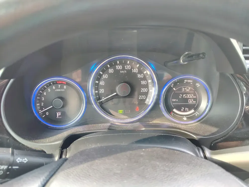 Honda City 2016 | Full Option | GCC | Clean Condition | Ready to Drive - Image 9