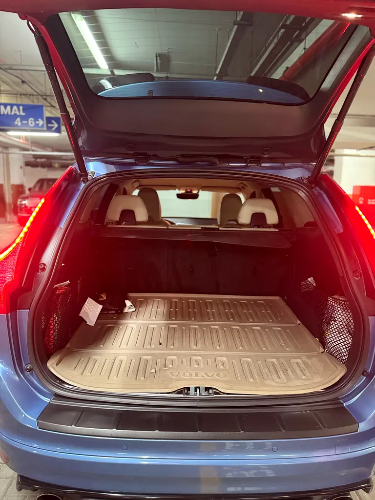 2018 Volvo XC60 T5 R-Design AWD – European Specs - Image 10