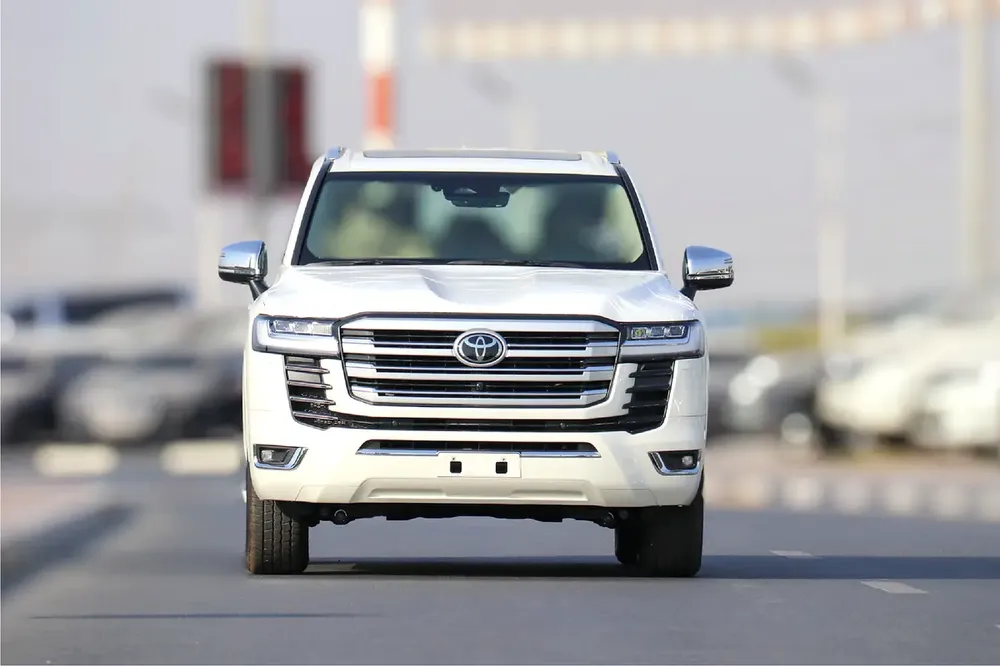 LAND CRUISER 3.5 HYBRID VX-V100 2025 - For Export - Image 4