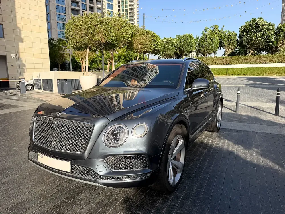 Bentley Bentayga W12 GCC | Bentley Reviews May 2026 | Rare UAE Colour | Collector-Level Condition - Image 4