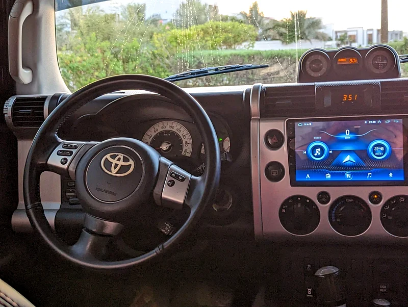 TOYOTA FJ CRUISER 2011 GCC IN EXCELLENT CONDITION - Image 10