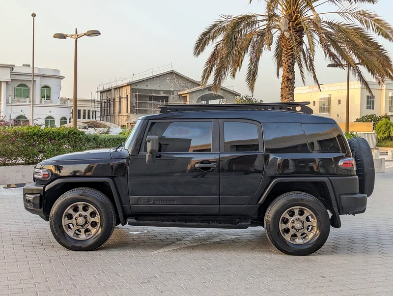 TOYOTA FJ CRUISER 2011 GCC IN EXCELLENT CONDITION - Image 15