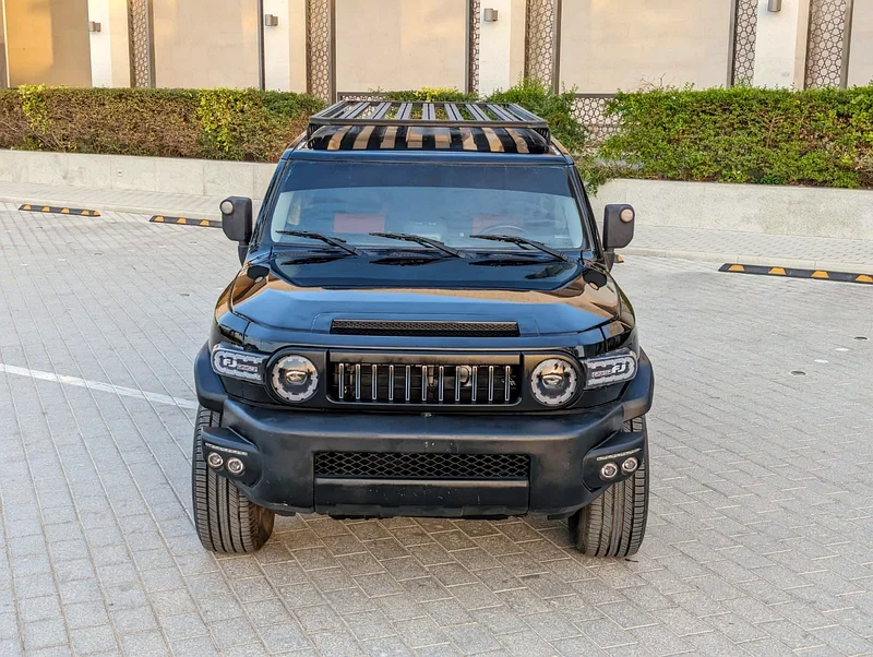 TOYOTA FJ CRUISER 2011 GCC IN EXCELLENT CONDITION - Image 17
