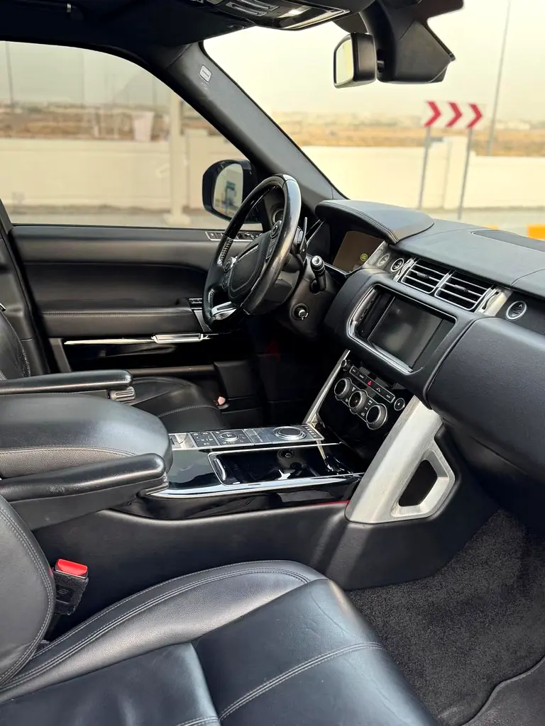 Land Rover Range Rover HSE 2016 GCC Specs - Image 9