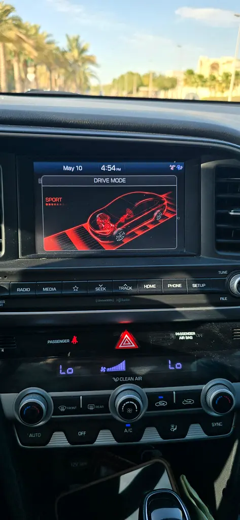 2020 Hyundai Elantra SE - Efficient  Reliable - American Specs - Image 13