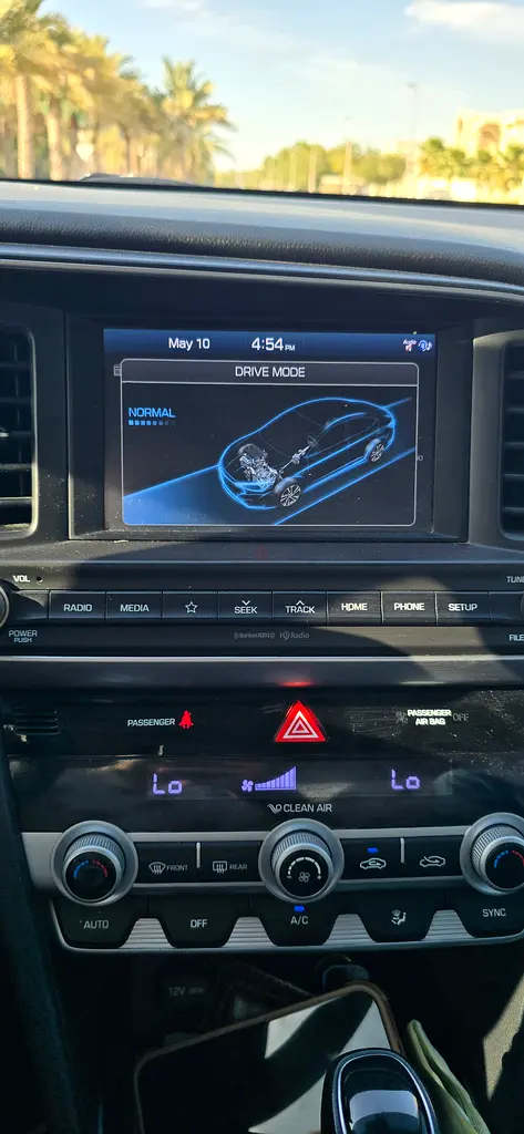 2020 Hyundai Elantra SE - Efficient  Reliable - American Specs - Image 14