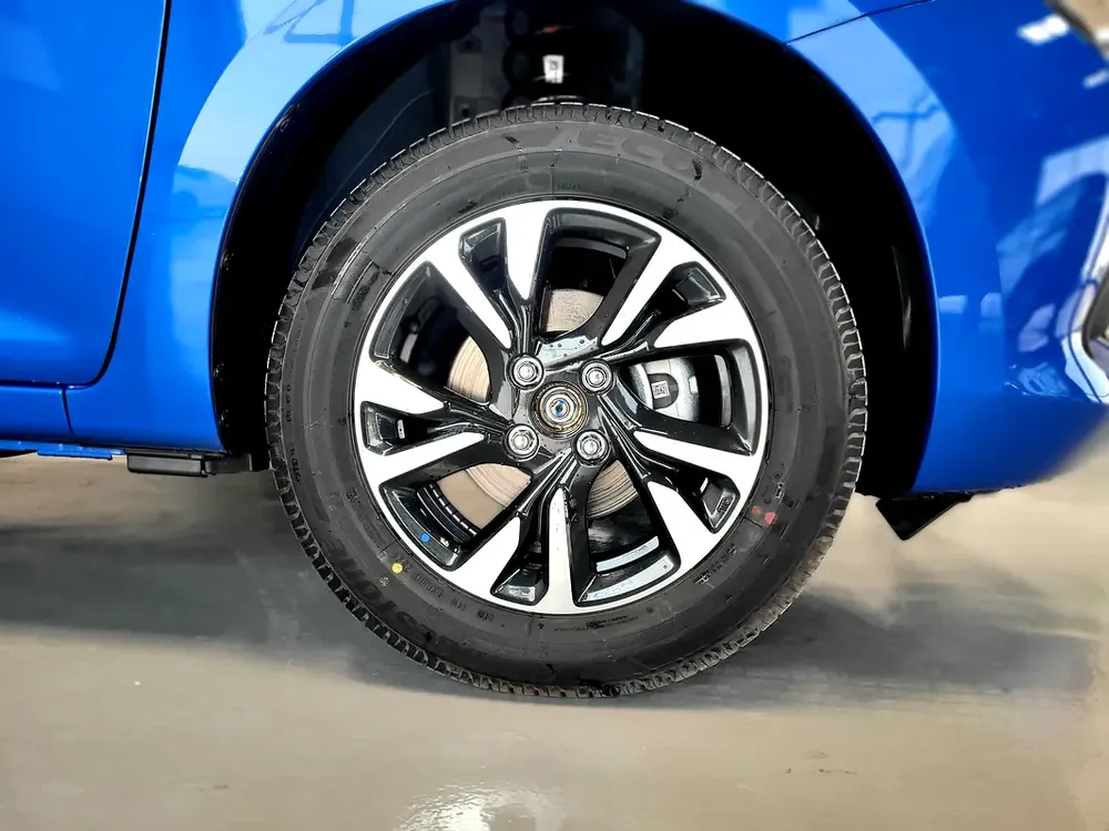 Suzuki Swift GLX 2026 - Brand New Hatchback - Image 6