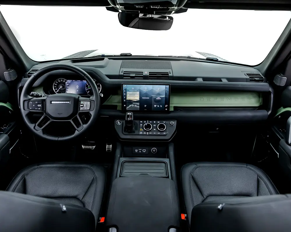 LAND ROVER DEFENDER 90 75TH ANNIVERSARY EDITION V6 - 2023 - GCC - ALT AYER WARRANTY AND SERVICE - Image 7
