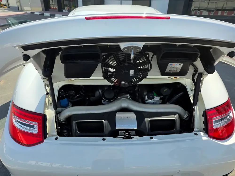 Porsche 997.1 Turbo Coupe 78500 Km Japan Spec model 2007 No Accident Automatik Gearbox .No Dealers - Image 4