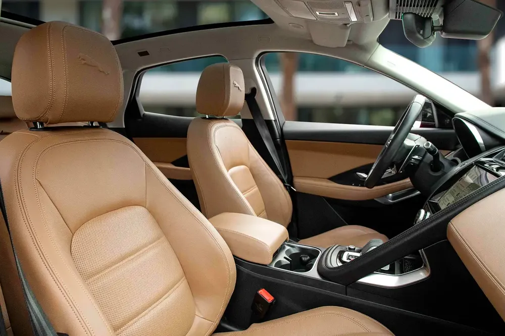 1,714 P.M |  E-Pace | 0% Downpayment | Jaguar Warranty + Full Service History! - Image 11