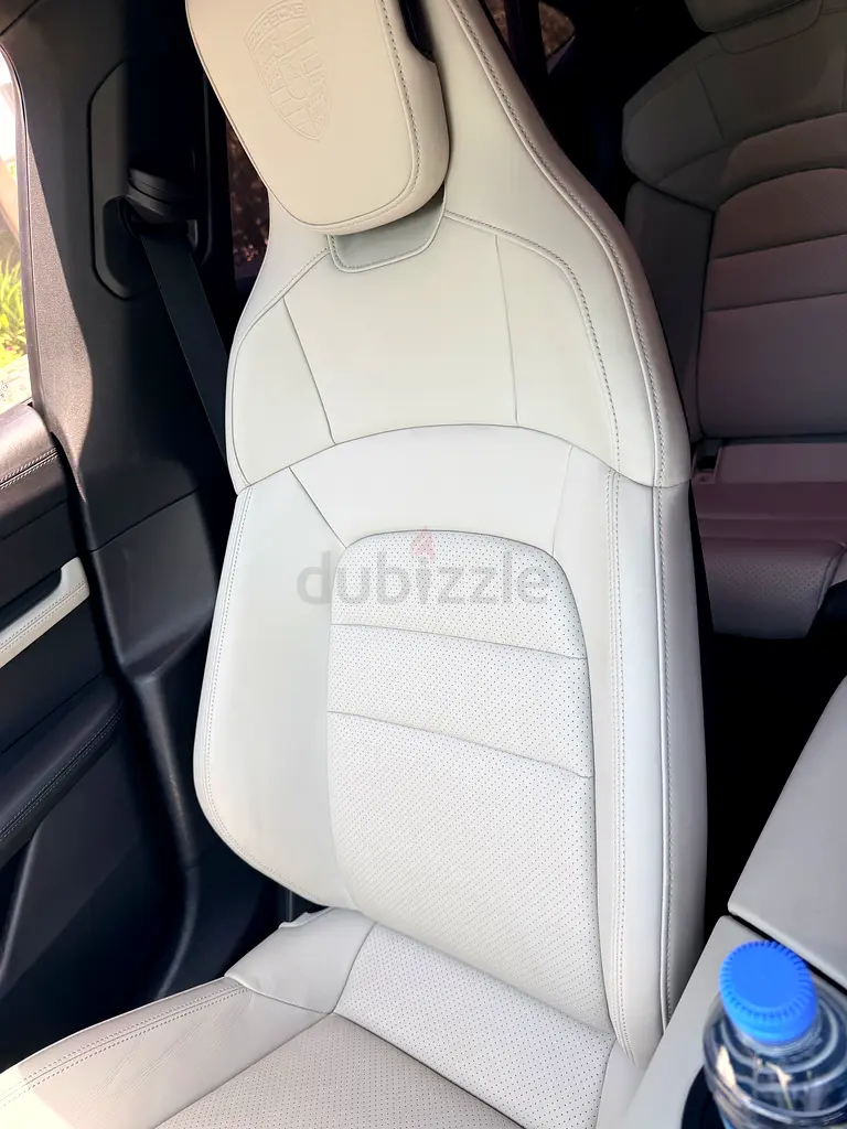 Porsche Taycan Standard Battery Performance Plus - Image 10