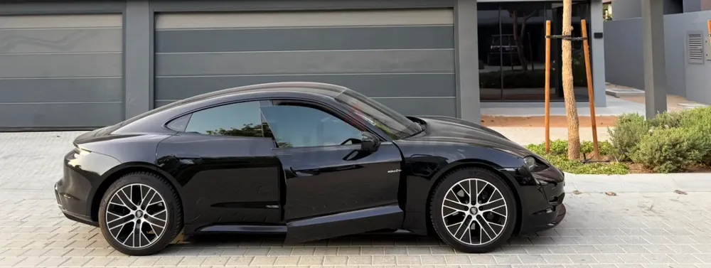 Porsche Taycan Standard Battery Performance Plus - Image 6
