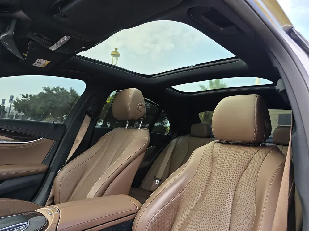 2022 Mercedes-Benz E-Class E 300 AMG | GCC Specs | Pristine Condition - Image 17
