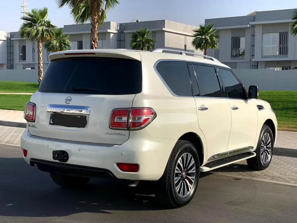 Nissan Patrol SE Platinum City 2019, GCC Specs - Image 9