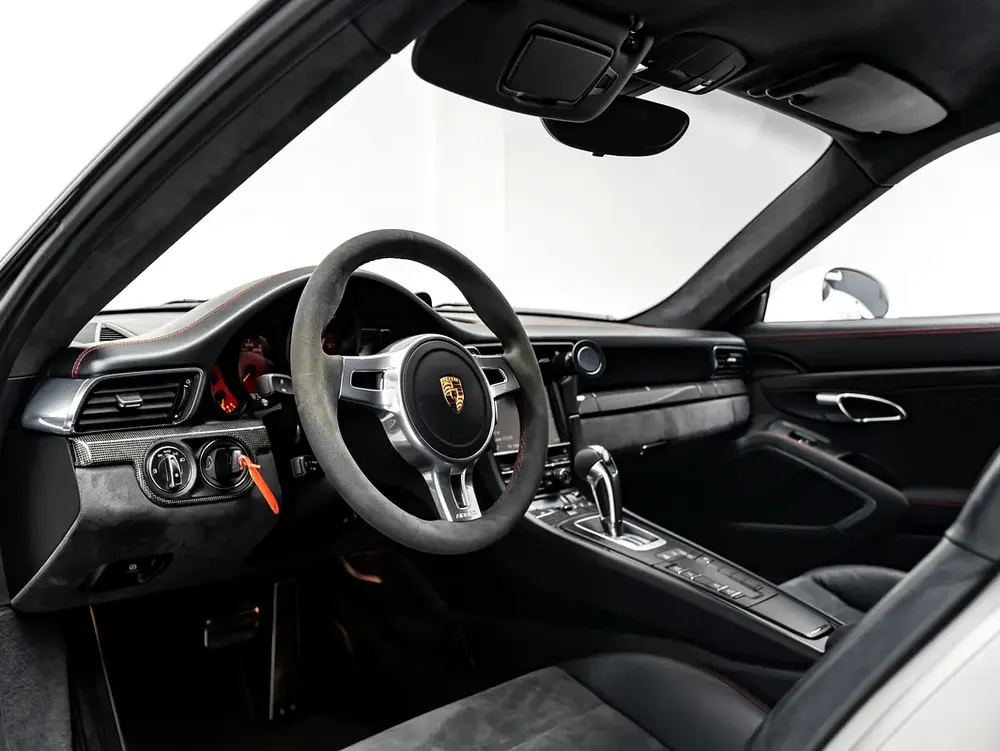 The BEST Ramadan Offer in the UAE - Limited Time, December 2026 Porsche Warranty, Low KMs, GCC - Image 10