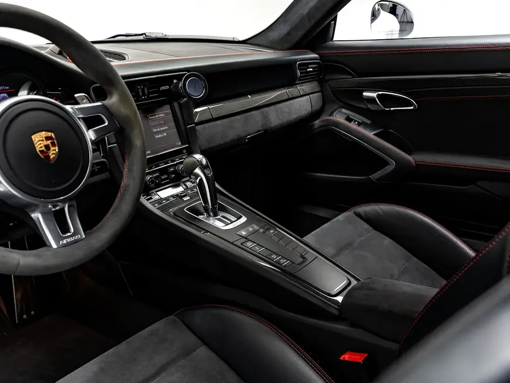 The BEST Ramadan Offer in the UAE - Limited Time, December 2026 Porsche Warranty, Low KMs, GCC - Image 13