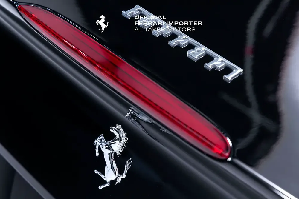 Elegance Redefined: Ferrari Portofino M MY 2020 in Grigio Alloy, Wrapped in Nero - Image 10