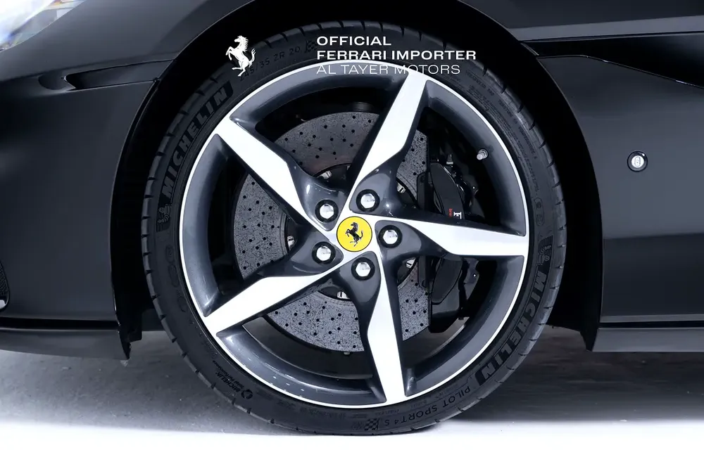 Elegance Redefined: Ferrari Portofino M MY 2020 in Grigio Alloy, Wrapped in Nero - Image 13