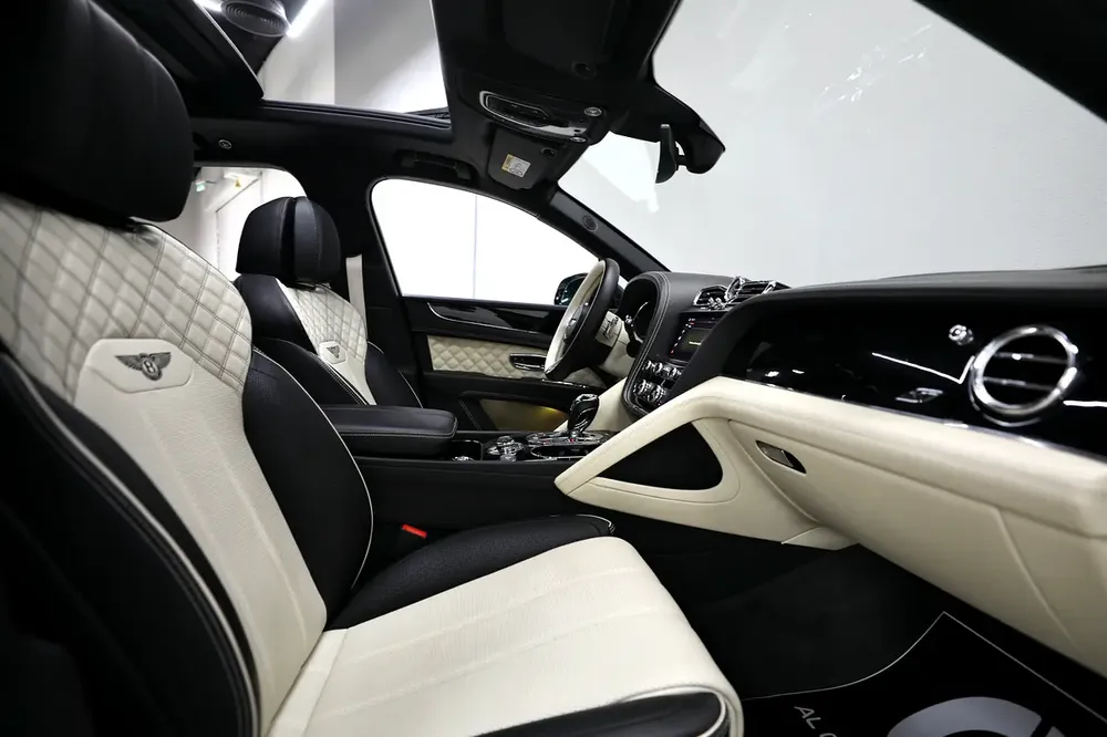 Speed ! Perfect Condition | Service Contract + 3 Years Warranty | 100% Finance V8 Ref#C011078 - Image 16