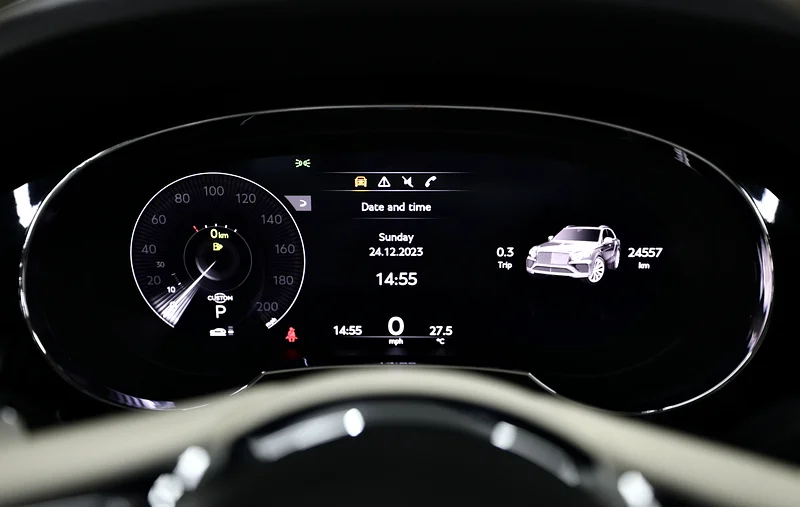 Speed ! Perfect Condition | Service Contract + 3 Years Warranty | 100% Finance V8 Ref#C011078 - Image 19