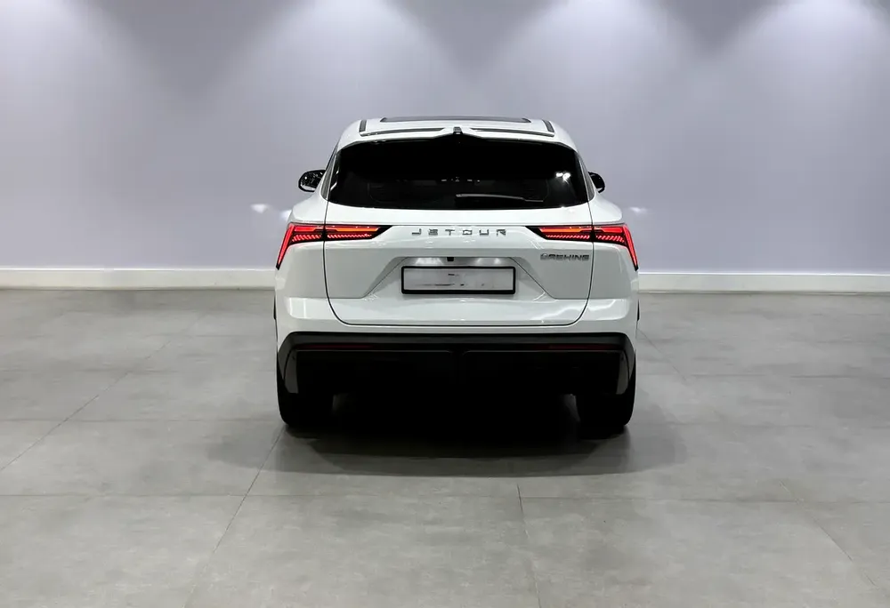 Brand New 2025 Jetour Dashing 1.6T Luxury - Advanced Tech  Futuristic Design - Image 10