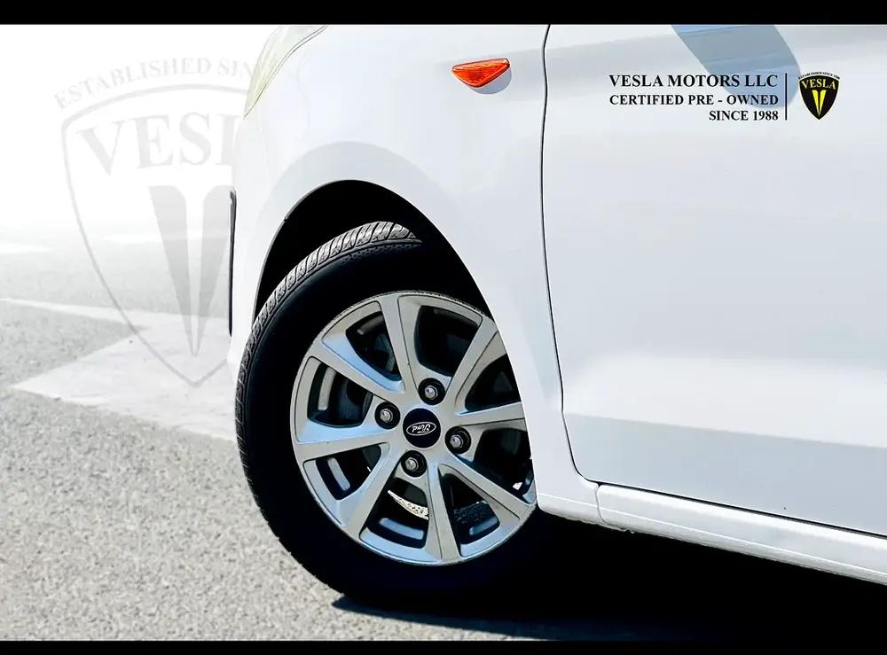 WARRANTY UNLIMITED MILEAGE / TREND + ALLOY WHEEL + POWER WINDOW + BLUETOOTH + USB / IN HOUSE FINANCE - Image 6