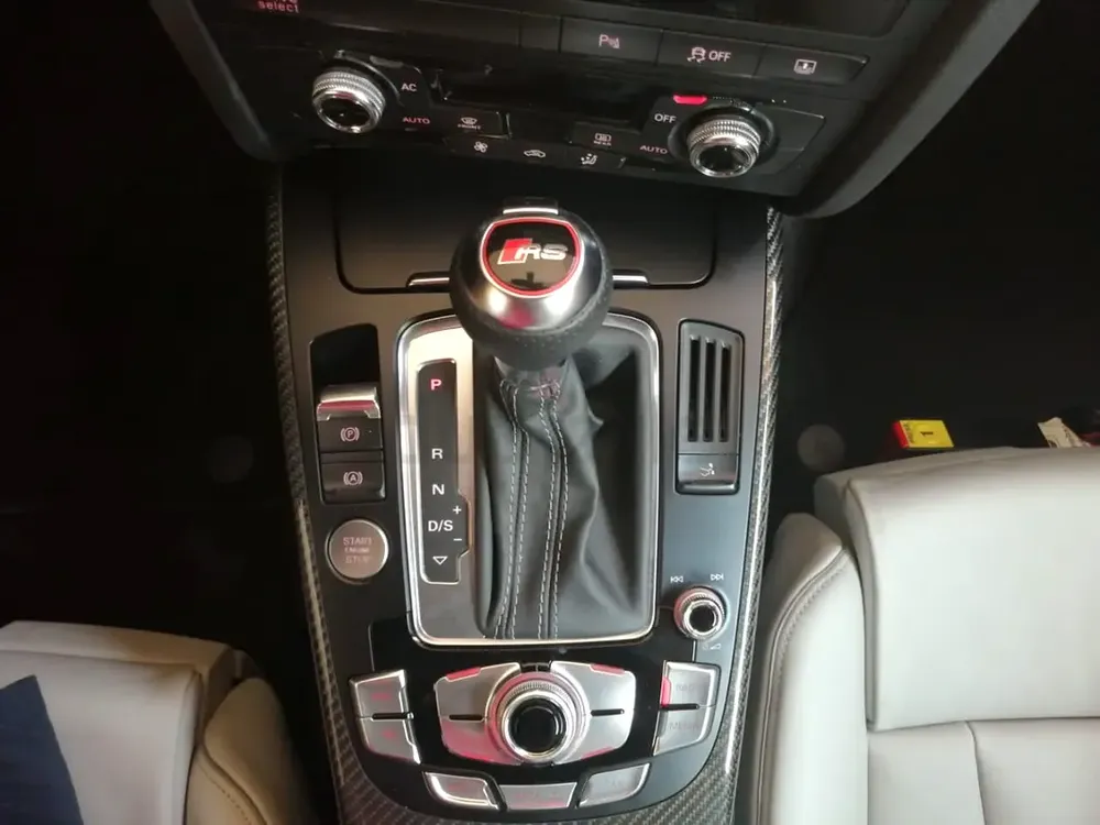 2014 Audi RS5 4.2 FSI Quattro - GCC Specs - Pristine Condition - Image 15