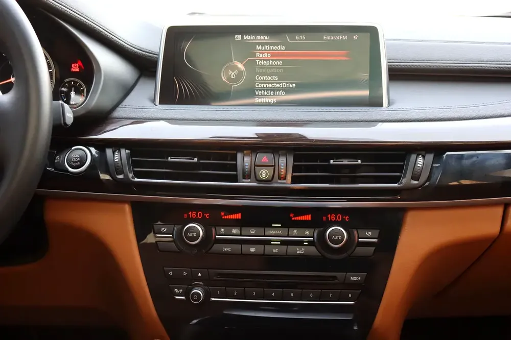BMW X6 xDrive35i Executive 2016 GCC Specs - Image 10