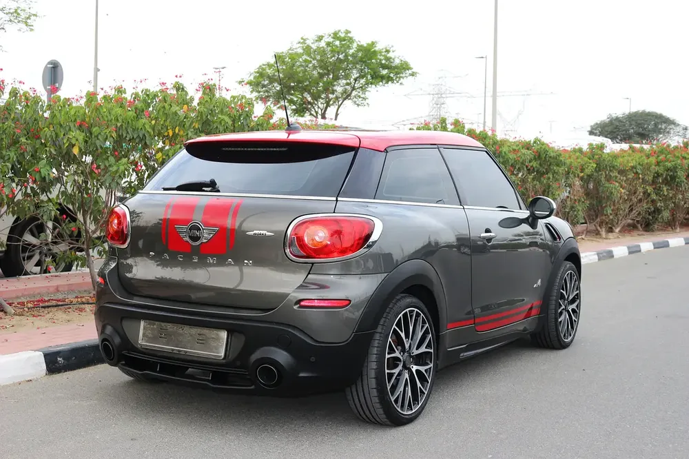 2013 MINI Clubman John Cooper Works - GCC Specs - Image 7