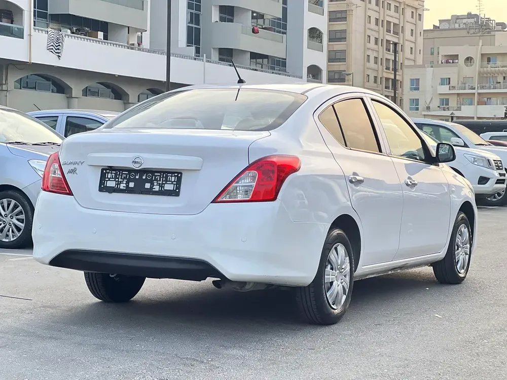 SUNNY GCC SPEC WITH WARRANTY , ACCIDENT FREE, SINGLE OWNER 100% BANK FINANCE AVAILABLE - Image 7