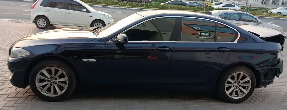 2013 BMW 520i - GCC Specs - Starts and Drives - Image 4