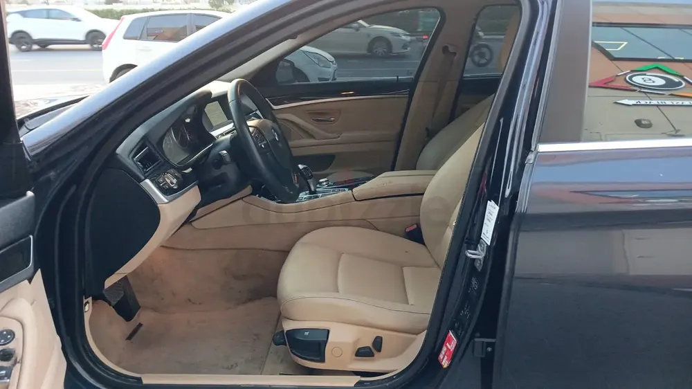 2013 BMW 520i - GCC Specs - Starts and Drives - Image 5