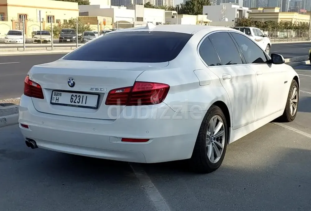 BMW 5-Series 520i 2015 GCC Specs - Well Maintained Luxury Sedan - Image 7
