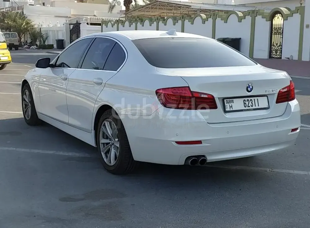 BMW 5-Series 520i 2015 GCC Specs - Well Maintained Luxury Sedan - Image 9