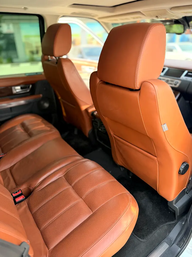 Land Rover Range Rover Sport HST 2011 GCC 510 HP - Image 10
