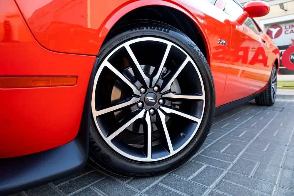 Dodge Challenger R/T 345 5.7L HEMI V8 2023 GCC |  Warranty | Flexible D.P. - Image 10