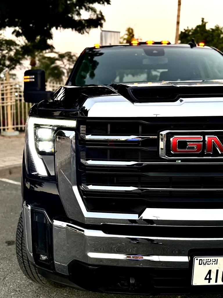 GMC Sierra 2500 HD Denali 2024 - American Specs - Pristine Condition - Image 6