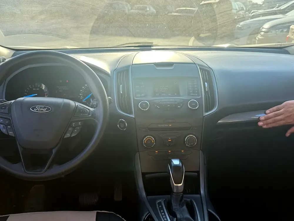 Ford Edge SE 2017 GCC Specs - Well Maintained SUV - Image 5