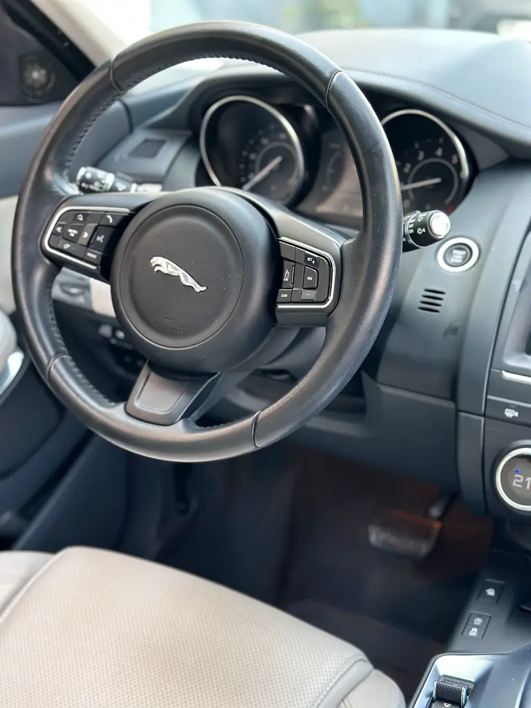 1,027/pm | E Pace P200 AWD | 2 Years Warranty - Image 14