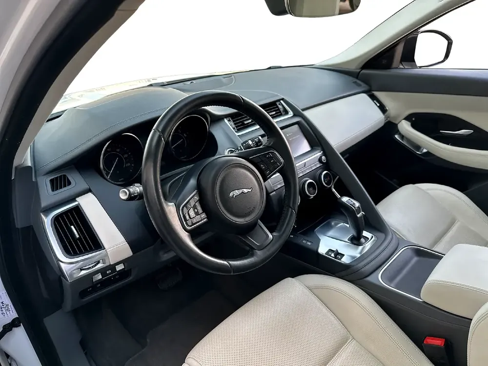 1,027/pm | E Pace P200 AWD | 2 Years Warranty - Image 6