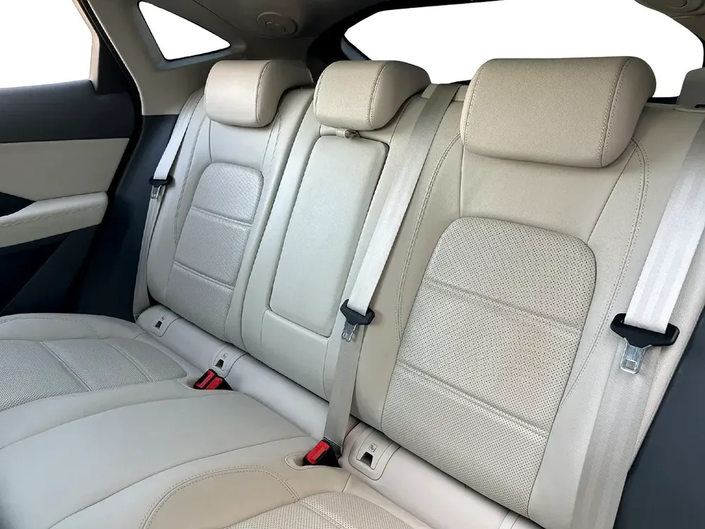1,027/pm | E Pace P200 AWD | 2 Years Warranty - Image 9