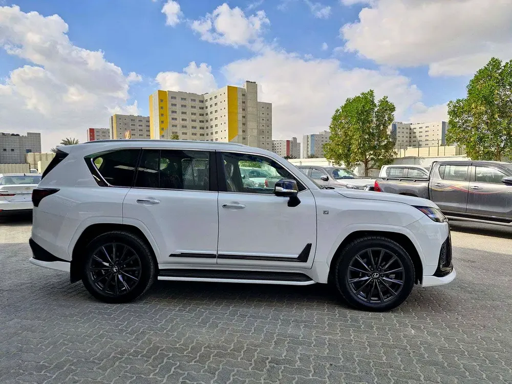 2026 LEXUS LX700H 3.5L 25 SPEAKER ML URBAN 20"ALLOY BRAND NEW 0KM - Image 20
