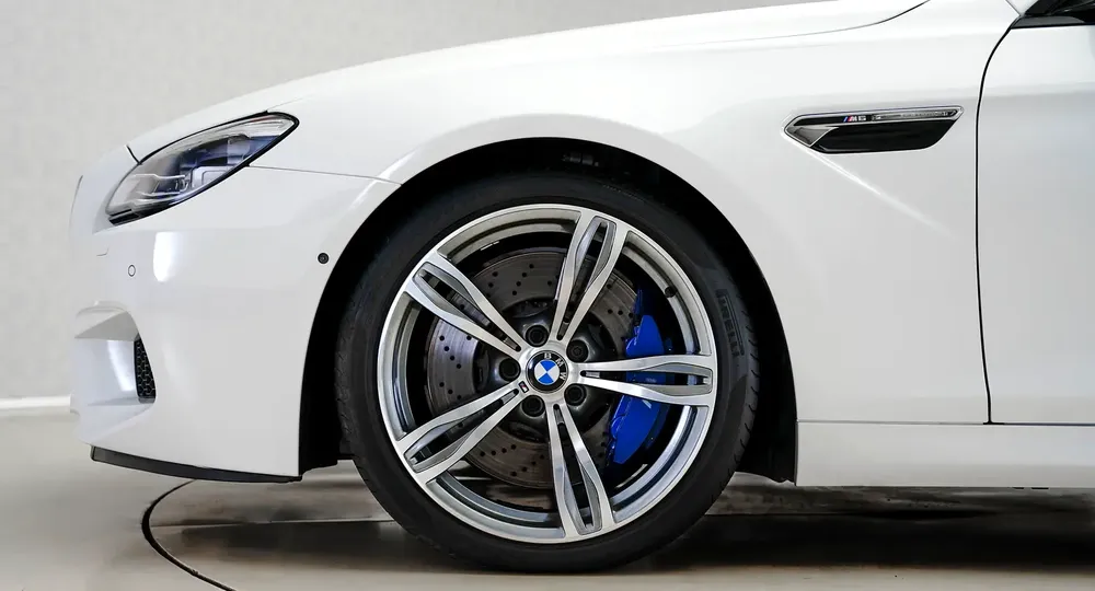 Drive Home Today | Super Low KM, Warranty 2027 | M6 Coupe - Image 12