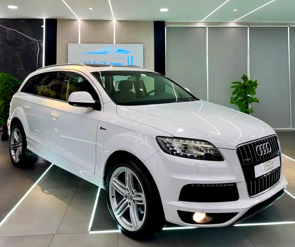 AMAZING WHITE AUDI Q7  S_LINE V6 ||  FULL OPINION || GCC || 7 SEATS || ACCIDENT FREE - Image 4
